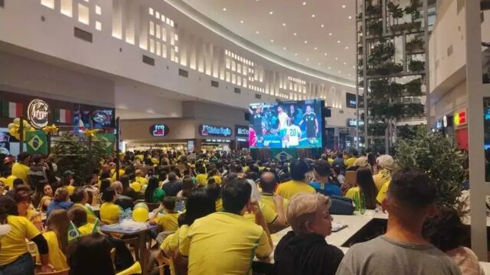 Shoppings de Campo Grande terão horários especiais e telão para jogo